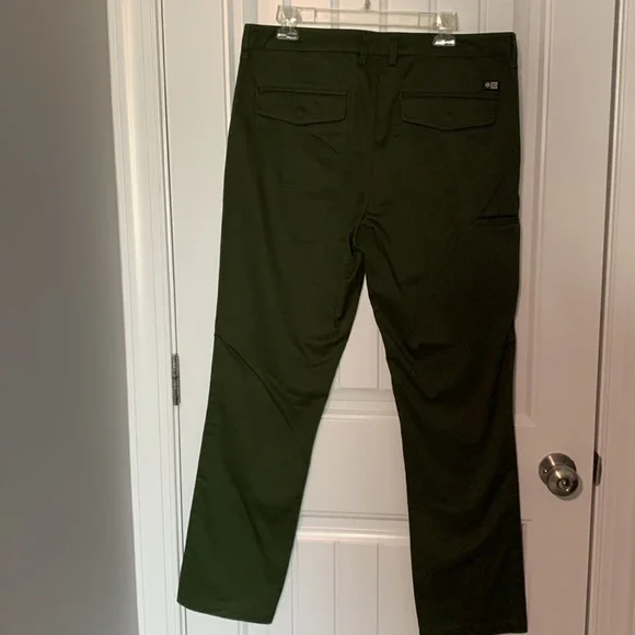 Salty Crew OD green pants - Picture 3 of 4